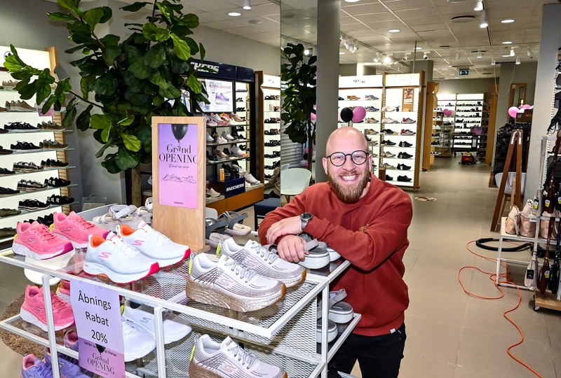 Daniel Smalbro Pedersen genåbner Skoringen og herretøjsbutikken med det nye navn "Mr. Thy" fredag 9.30