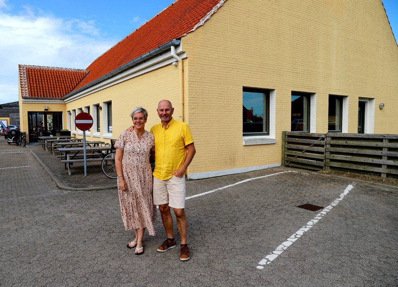 Rie Lundgren driver til daglig en restaurant i Vejle og Orla Dambo er ejendomsudvikler. Nu står de to sammen bag et nyt genbrugskoncept, som åbner til oktober i det gamle posthus.