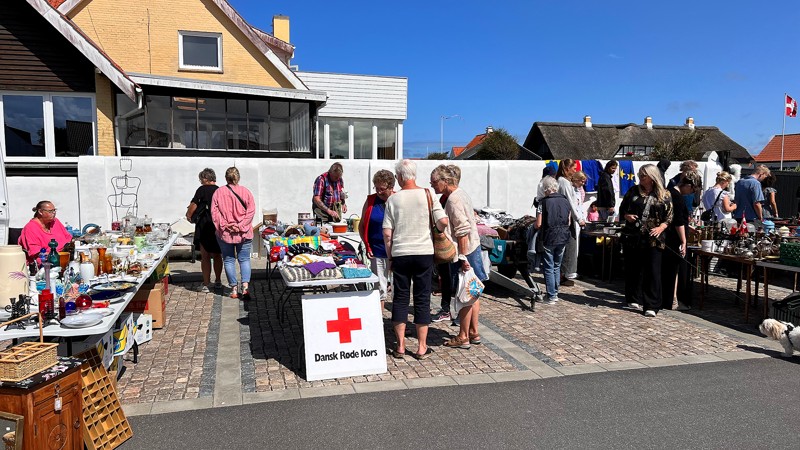 Røde Kors havde travlt på standen i Løkken