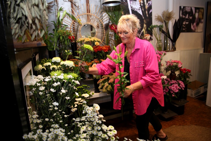 Margrethe Ruggaard fejrer 30 årsjubilæum som blomsterhandler i Le Pac.